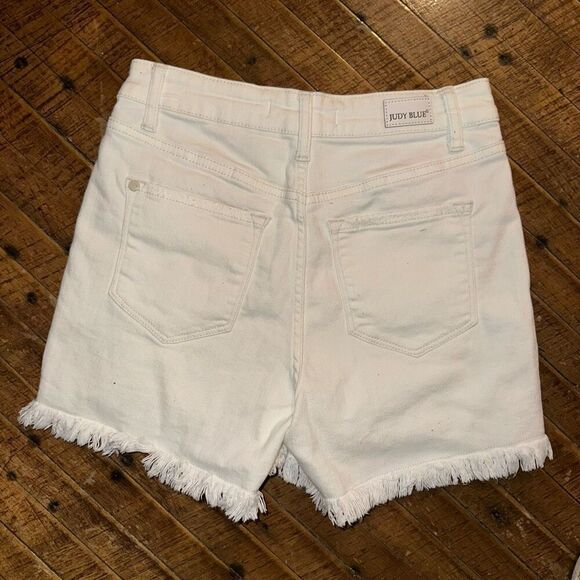 Judy Blue distressed white cutoff overlap raw hem S shorts - Picture 4 of 4